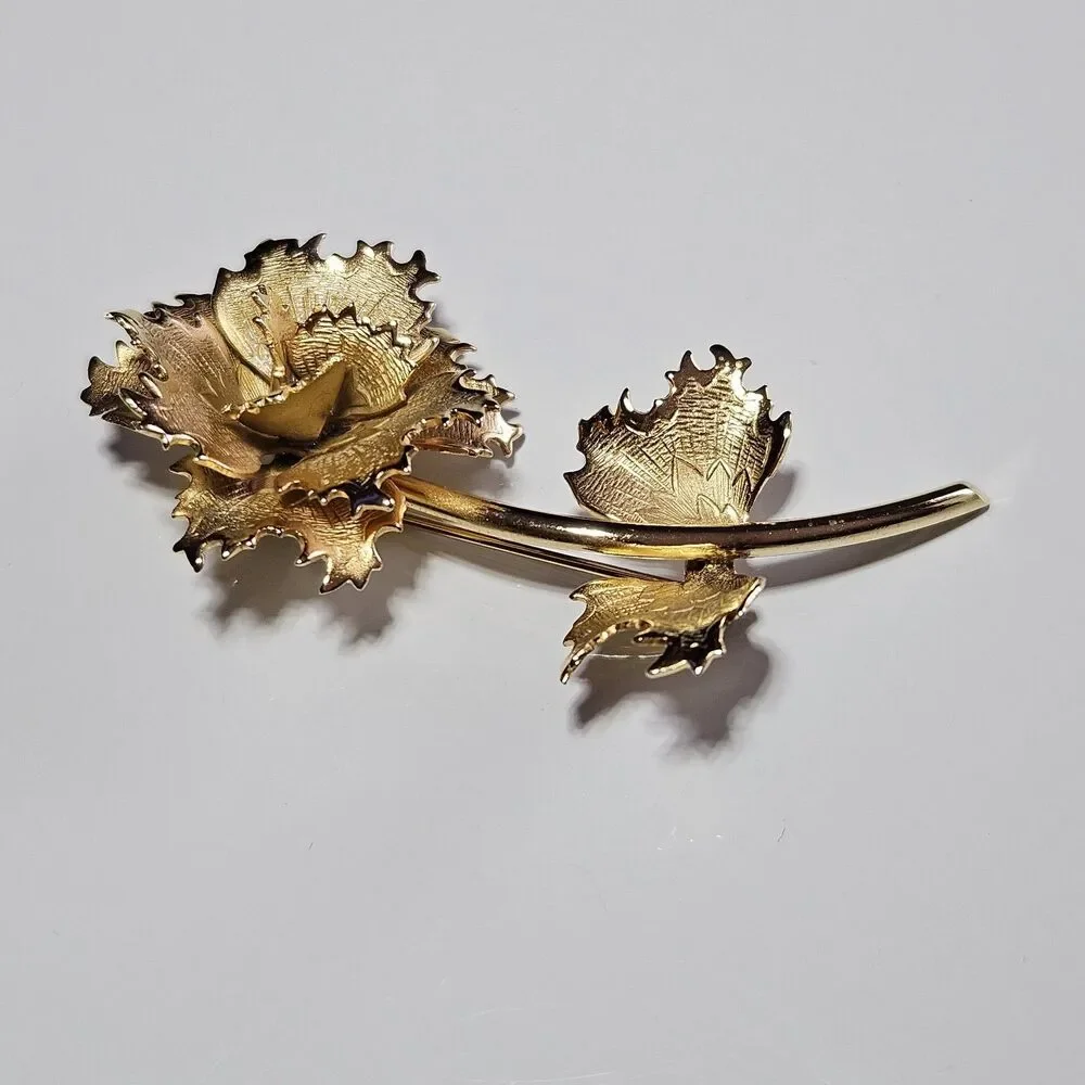 Unbranded vintage gold